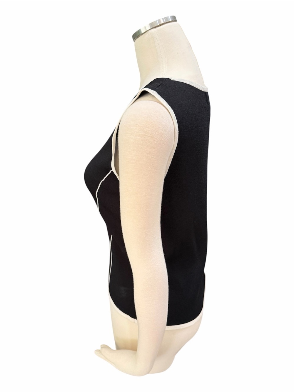Finity Black Knit Top with White Trim Size L - Picture 4 of 7